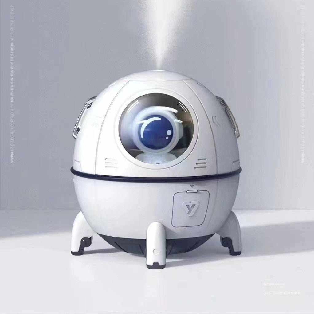 USB Astronaut Humidifier & Aroma Diffuser, 220ml Capacity for Home Decor