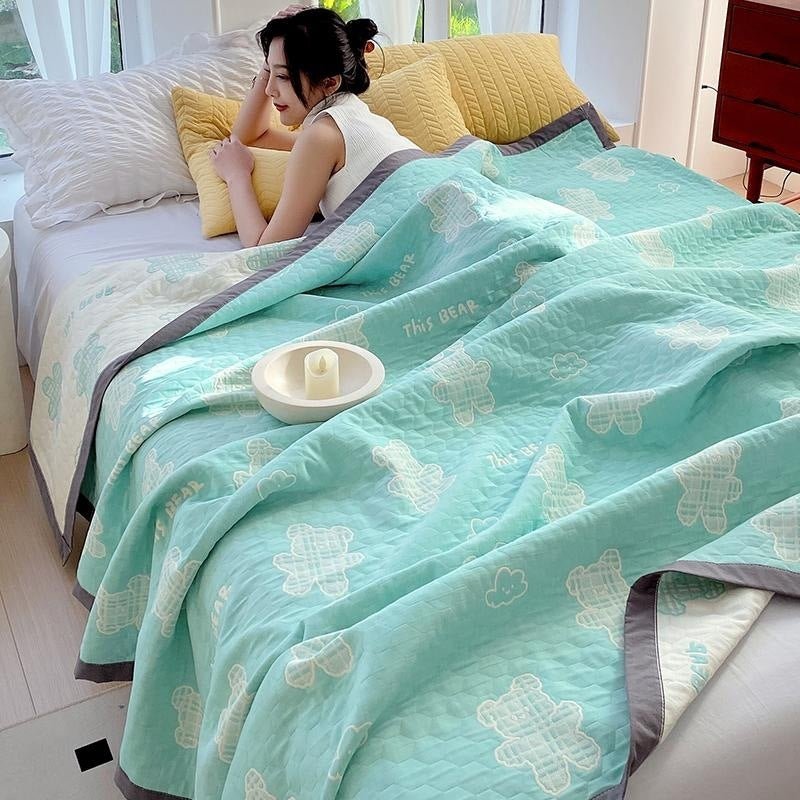 Three-Layer Cotton Blanket & Bedspread with Cat Pattern, All-Season