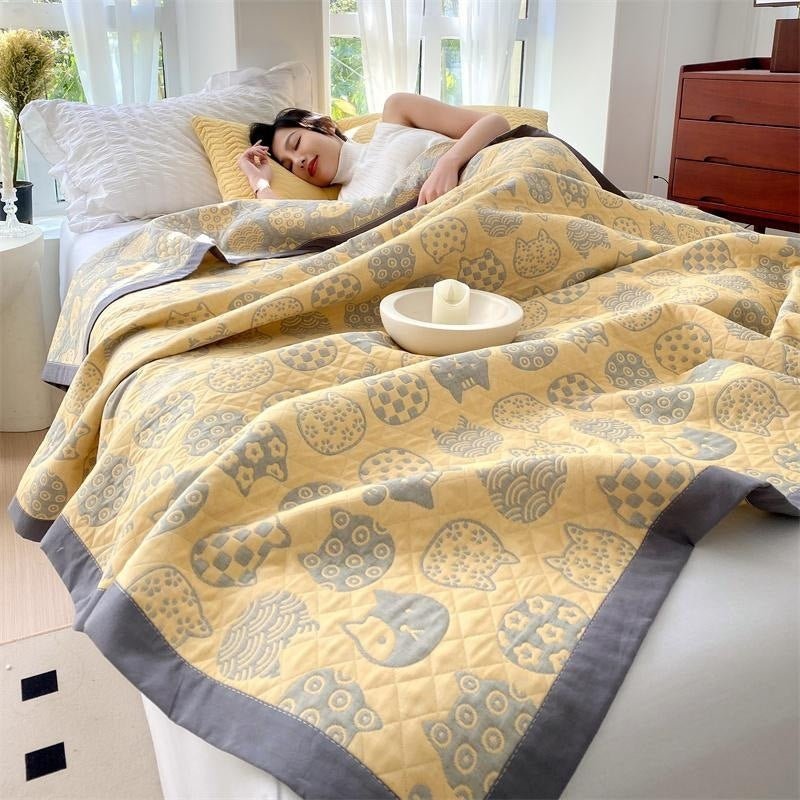 Three-Layer Cotton Blanket & Bedspread with Cat Pattern, All-Season