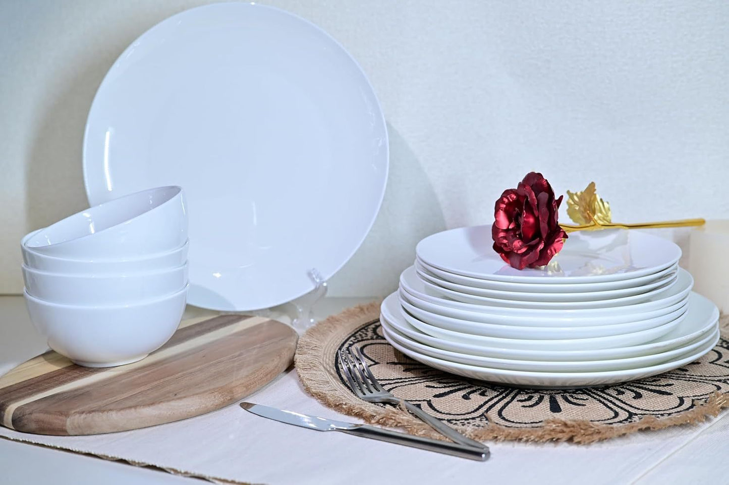 Jasmine Bone China Dinnerware Set – 16-Piece Service for 4 (Microwave & Dishwasher Safe, White)