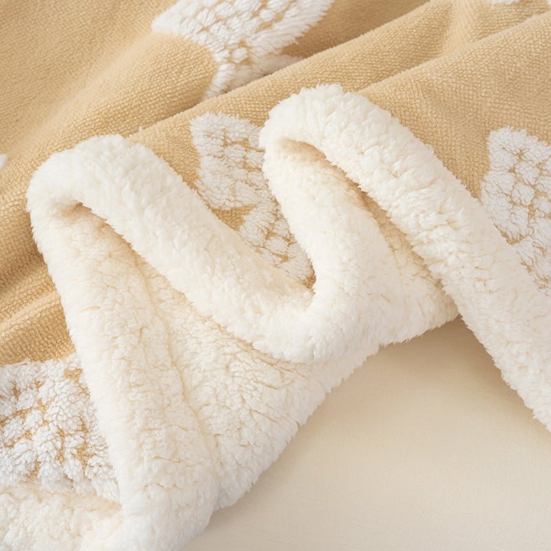 Cozy Polyester Blanket with Bowknot Jacquard Pattern, Warm Office Nap Throw