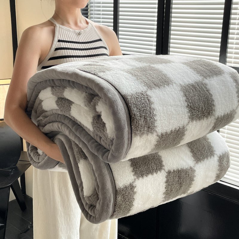 Cozy Shu Velvet Blanket with Chessboard Plaid, Soft Plush All-Season Throw