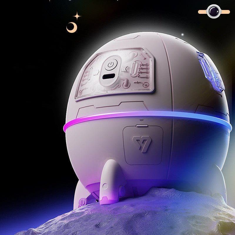 USB Astronaut Humidifier & Aroma Diffuser, 220ml Capacity for Home Decor
