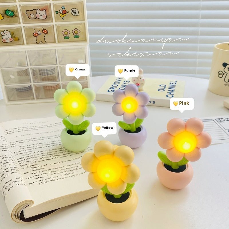 Creative Flower Design Bedside Night Light, Decorative Mini Table Lamp for Kids Room & Home Ambient Lighting