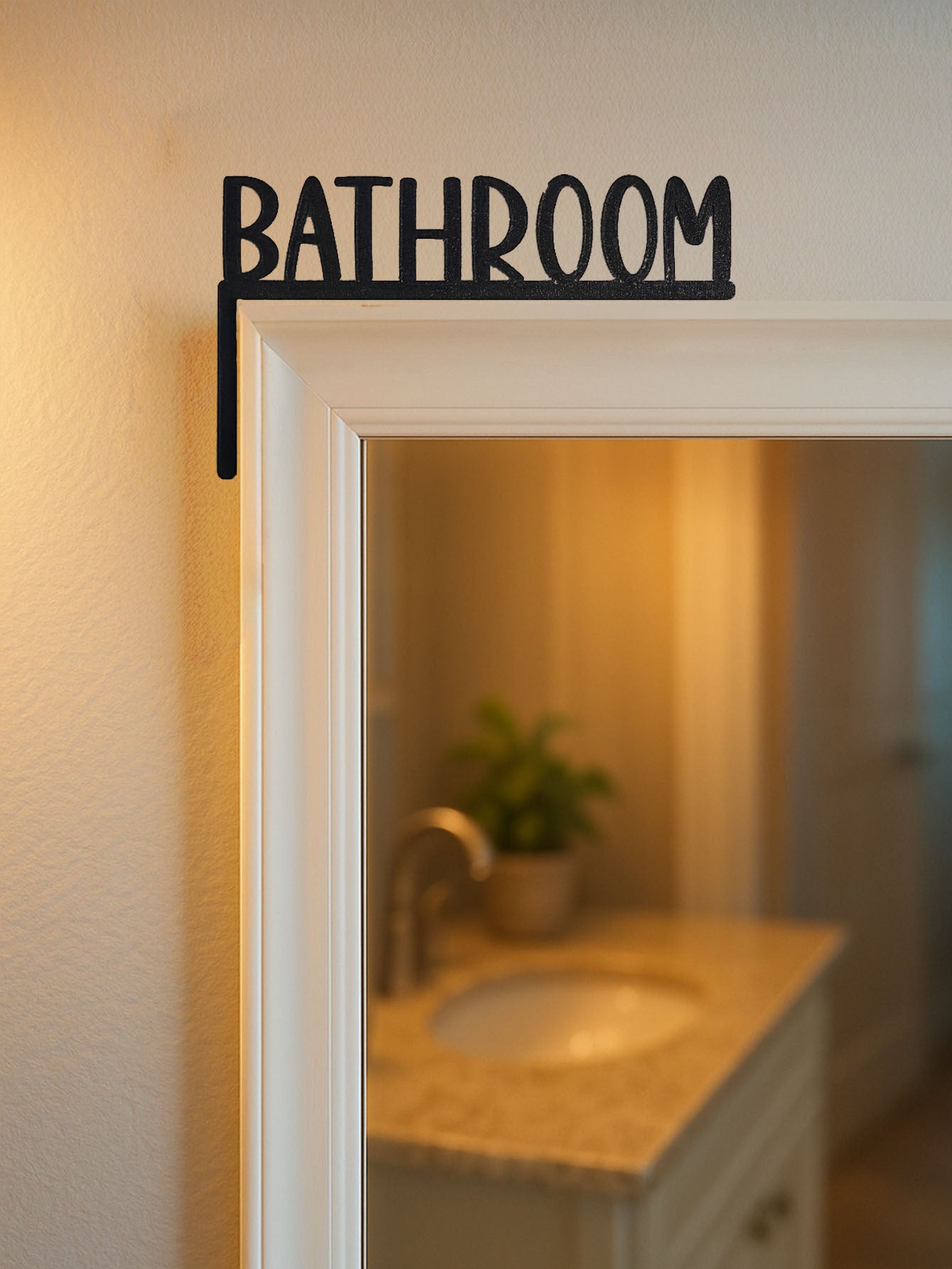 Black Metal Bathroom Wall Sign – Decorative English Letter Door Frame Decor