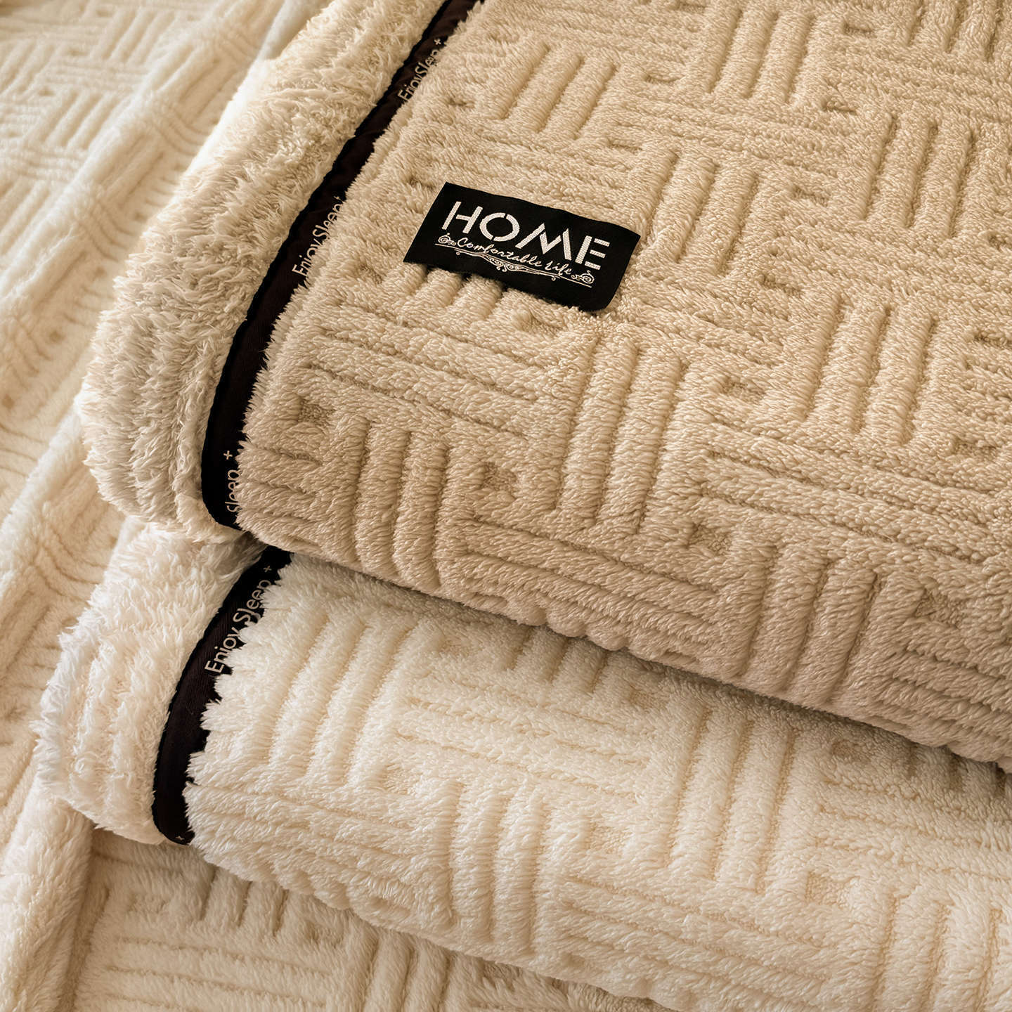 Thick Coral Fleece Blanket, Cozy Winter Warmth & Soft Throw Blanket