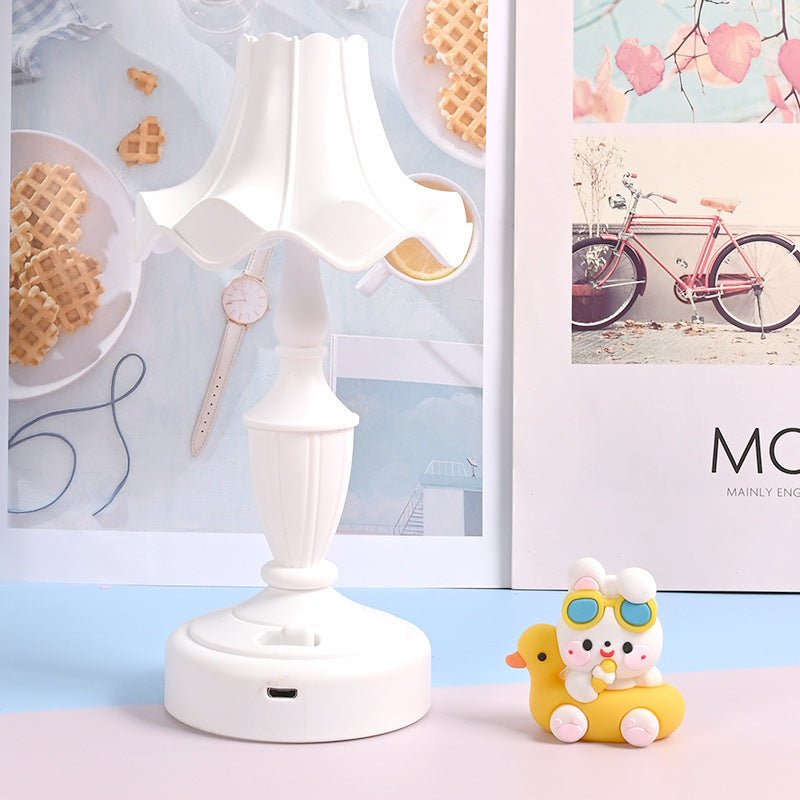 Cute Cream Retro Style Table Lamp, Decorative Bedside Lighting for Bedroom & Living Room