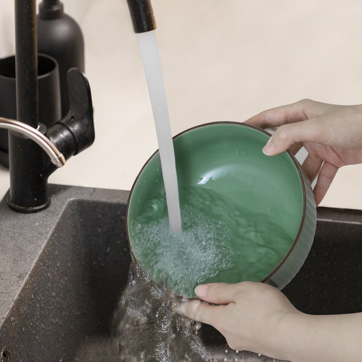 Set of 4 Ceramic Bowls – 46oz Large Serving Bowls for Cereal, Salad, Pasta, Soup & Dessert