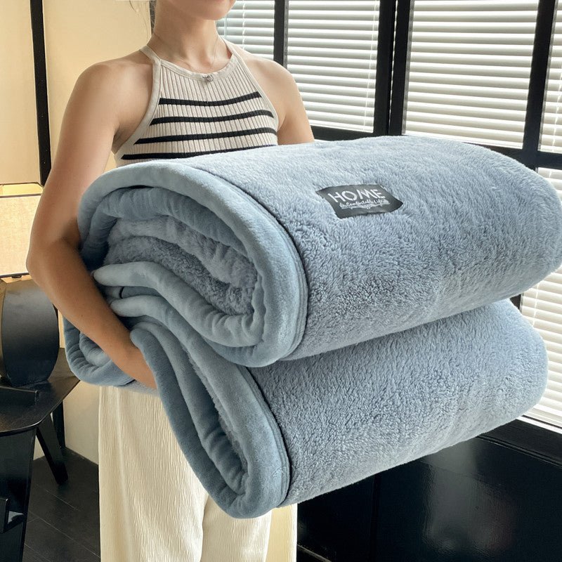 Cozy Shu Velvet Blanket with Chessboard Plaid, Soft Plush All-Season Throw