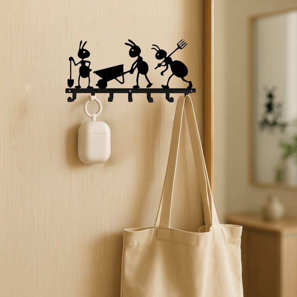 Metal Ant-Themed Metal Keychain- Wall-Mounted Entry Organizer W Durable Hooks