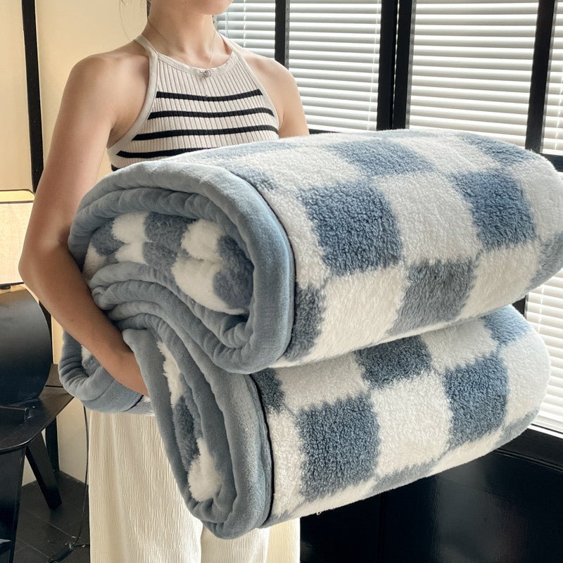 Cozy Shu Velvet Blanket with Chessboard Plaid, Soft Plush All-Season Throw