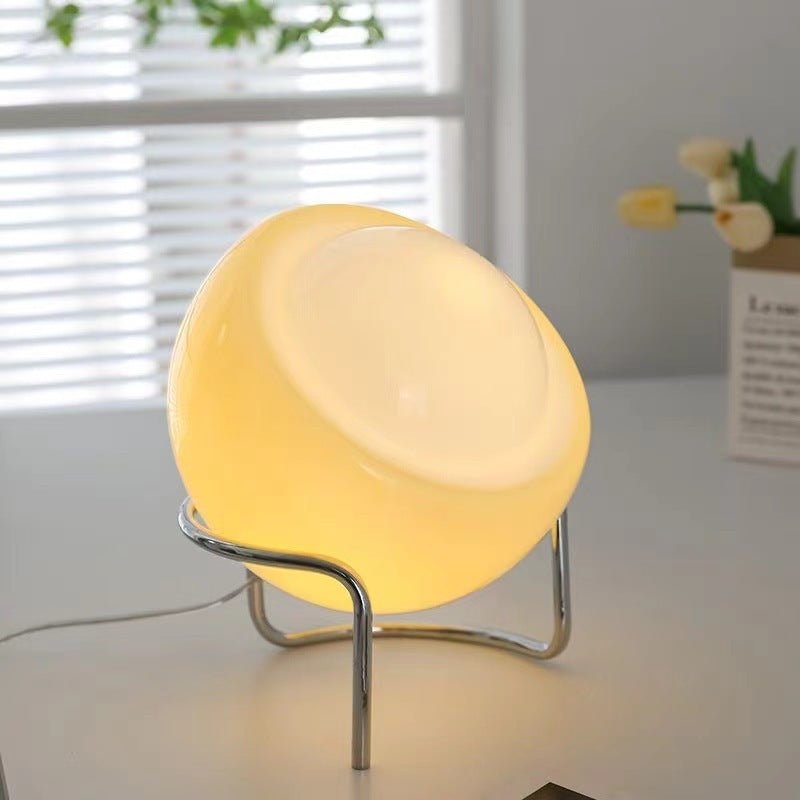 Medieval Cream Style Bauhaus USB Table Lamp, Glass Bedside Ambient Light for Bedroom & Study
